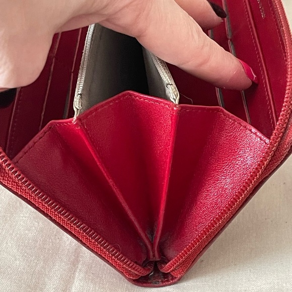 CHANEL Beautiful Caviar Large CC Timeless Zip Around Wallet in Red⭐️W/COA & CARD - Picture 10 of 17
